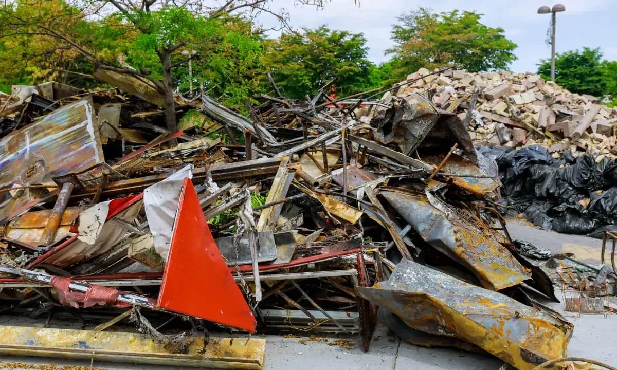 Professional debris removal in Grayslake, IL