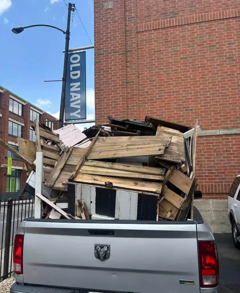 Professional junk removal truck and debris removal in Grayslake, IL